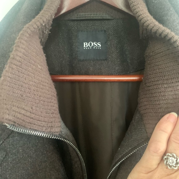 Brown Boss coat - Picture 2 of 5